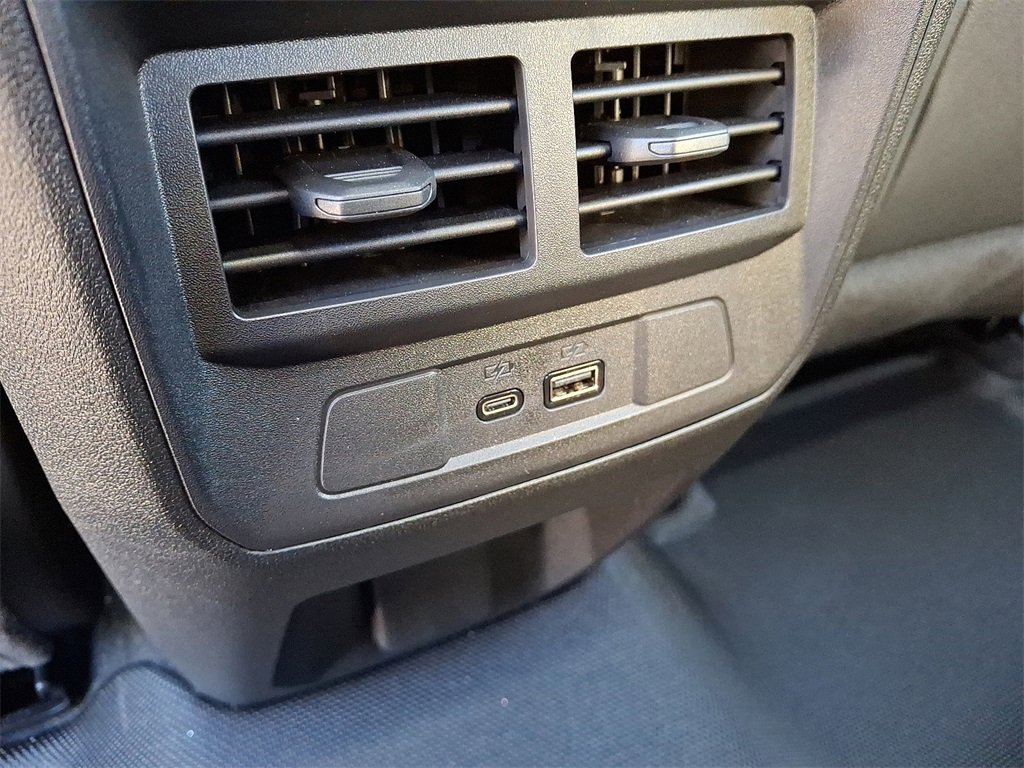 Used 2024 GMC Canyon AT4X w/ AT4X AEV Edition image 14