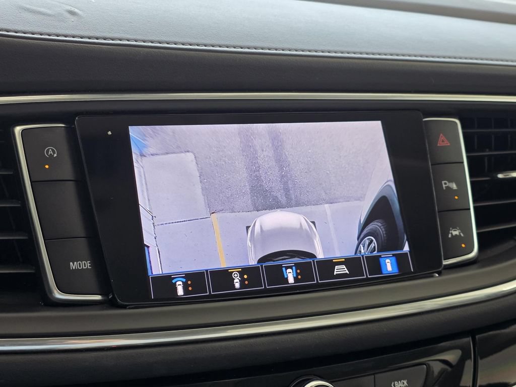 Used 2022 Buick Enclave Avenir w/ Avenir Technology Package FWD image 29