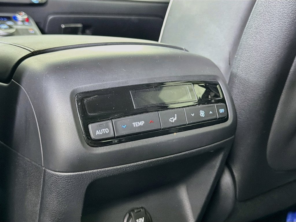 Used 2025 Hyundai Palisade SEL FWD image 28