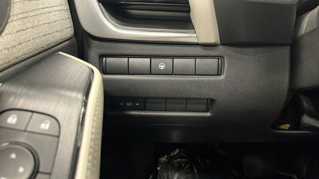 Used 2021 Nissan Rogue SV AWD/4WD image 27