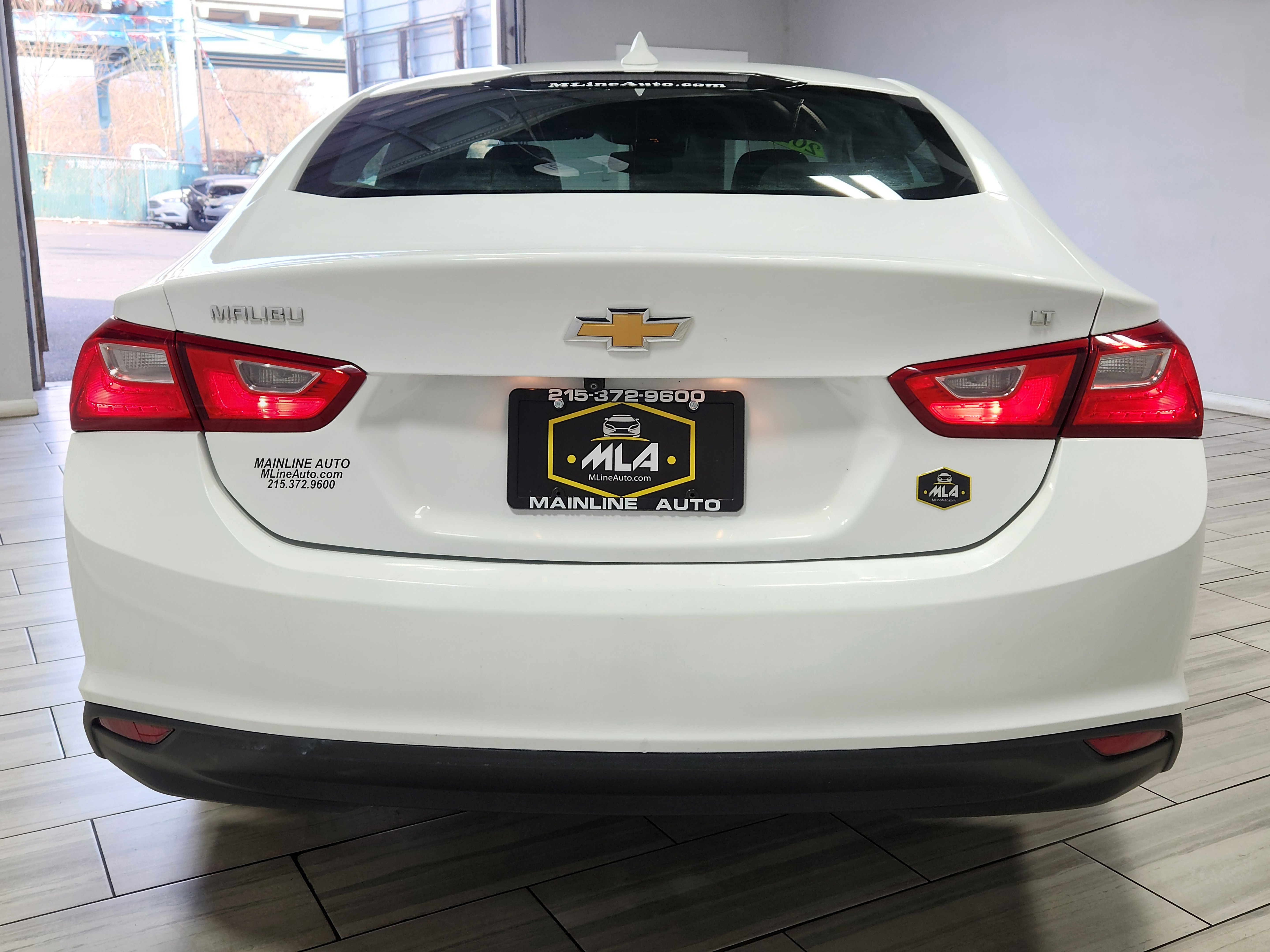 Used 2023 Chevrolet Malibu LT FWD image 4