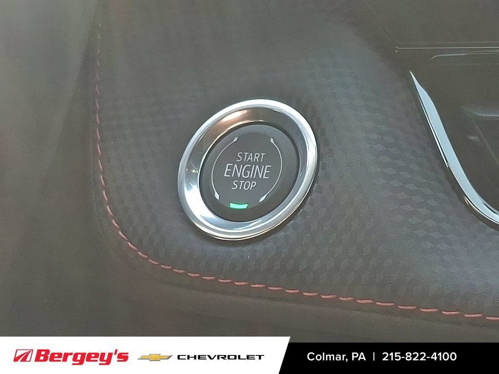 New 2026 Chevrolet Equinox RS w/ Convenience Package III AWD/4WD image 17
