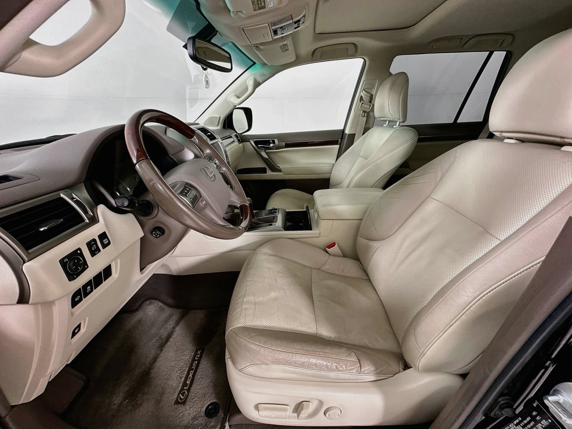 Used 2017 Lexus GX 460 Premium w/ Premium Package AWD/4WD image 22