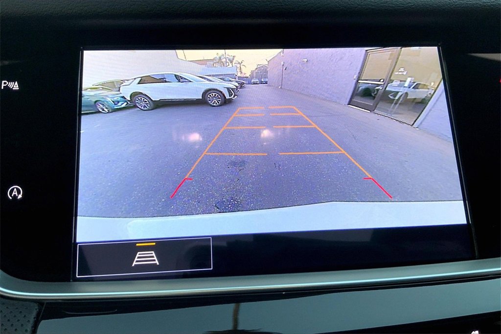 Used 2025 Cadillac XT5 Premium Luxury w/ LPO, Premium Carpet Package image 28