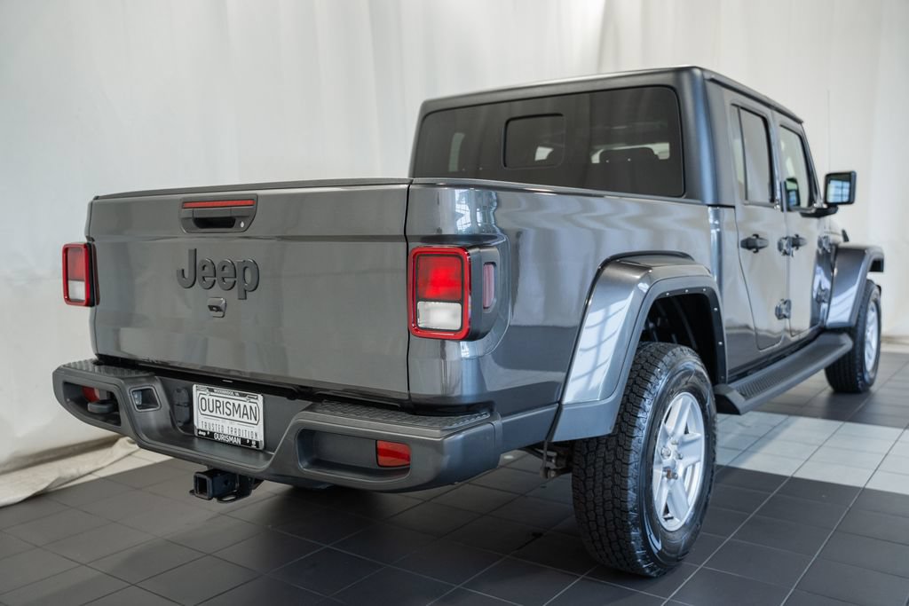 Certified 2022 Jeep Gladiator Sport AWD/4WD image 4
