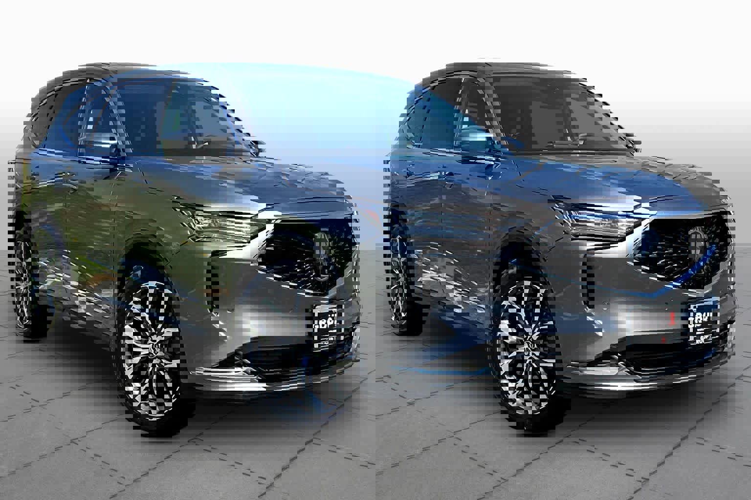 Used 2024 Acura MDX SH-AWD w/ Technology Package image 3