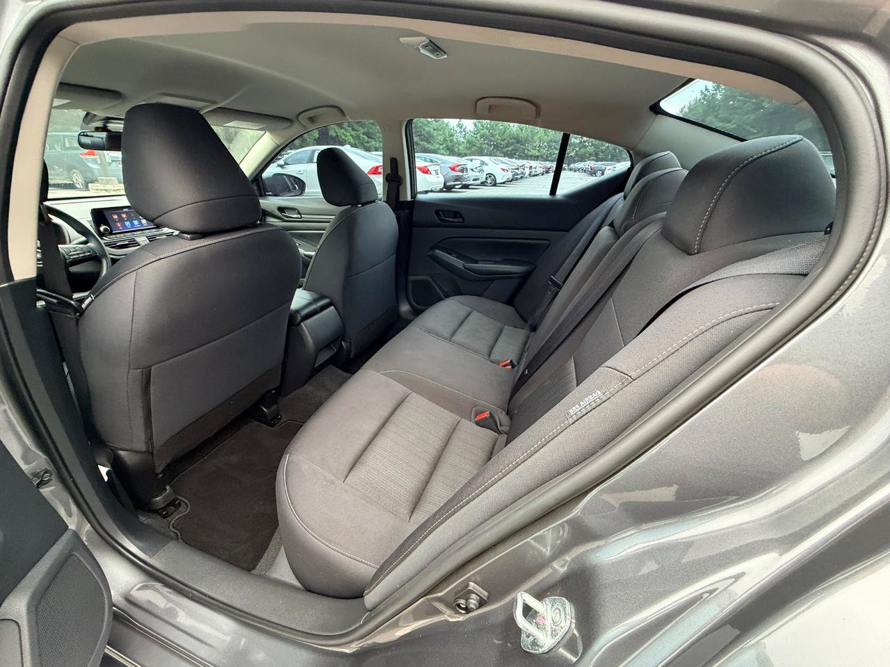 Used 2024 Nissan Altima 2.5 S FWD image 10