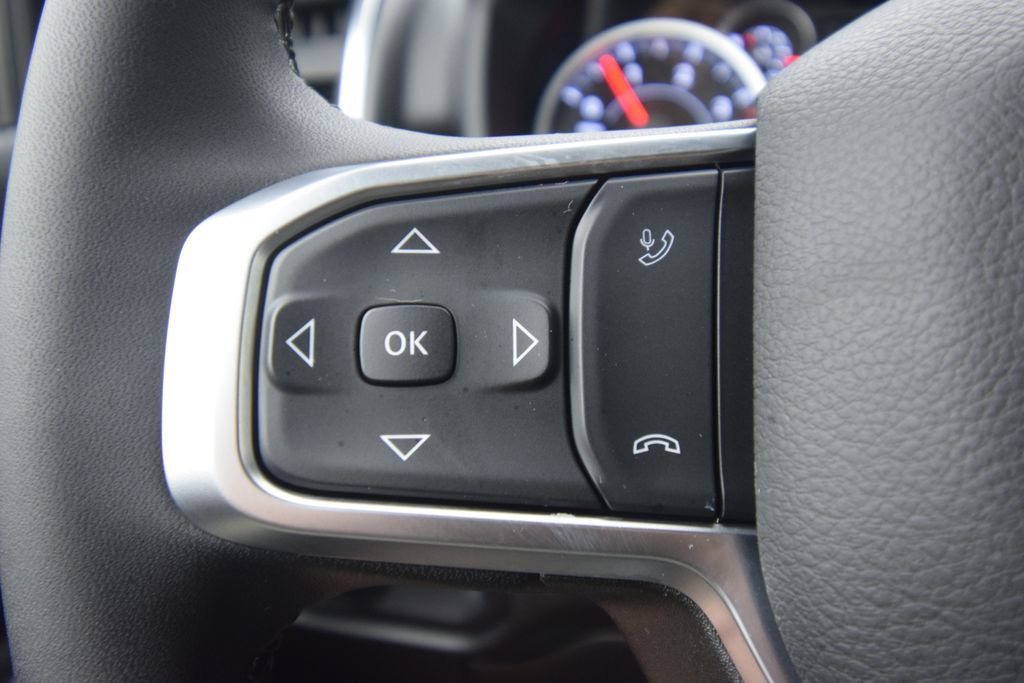 Used 2025 RAM 2500 Big Horn AWD/4WD image 36