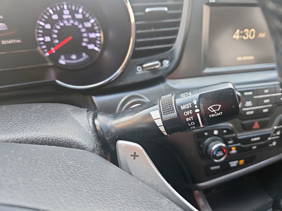 Used 2012 Kia Optima SX w/ Premium Touring Pkg image 17