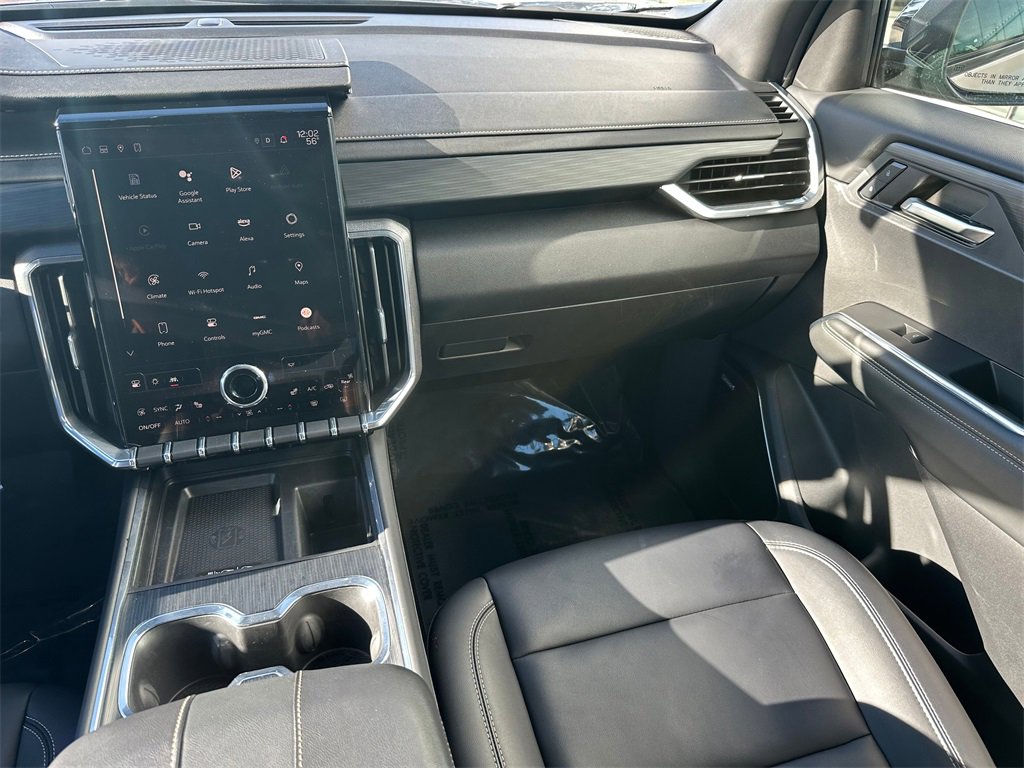 Used 2024 GMC Acadia Elevation image 19