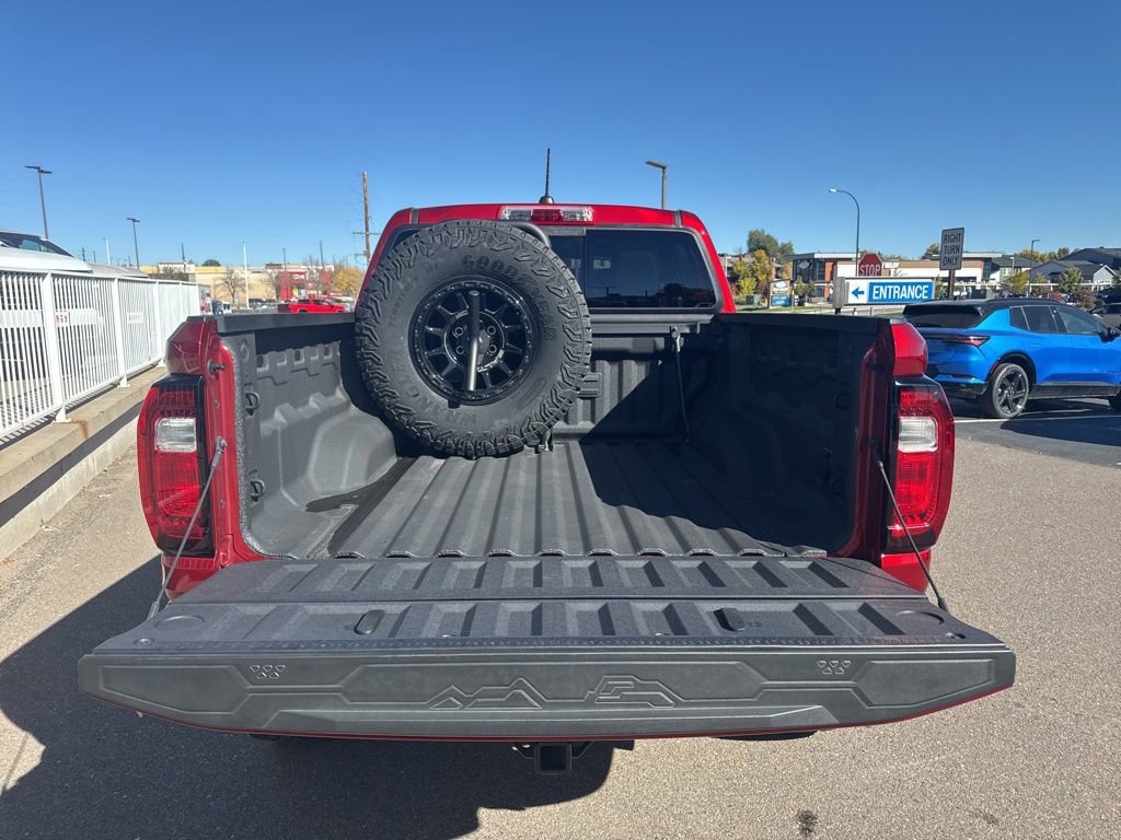 Certified 2025 GMC Canyon AT4 w/ AT4X AEV Edition image 28