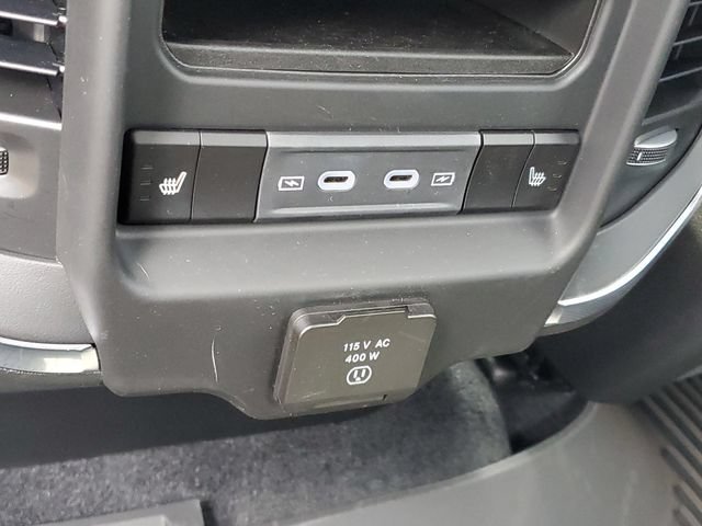 New 2026 RAM 1500 Laramie w/ Night Edition AWD/4WD image 11