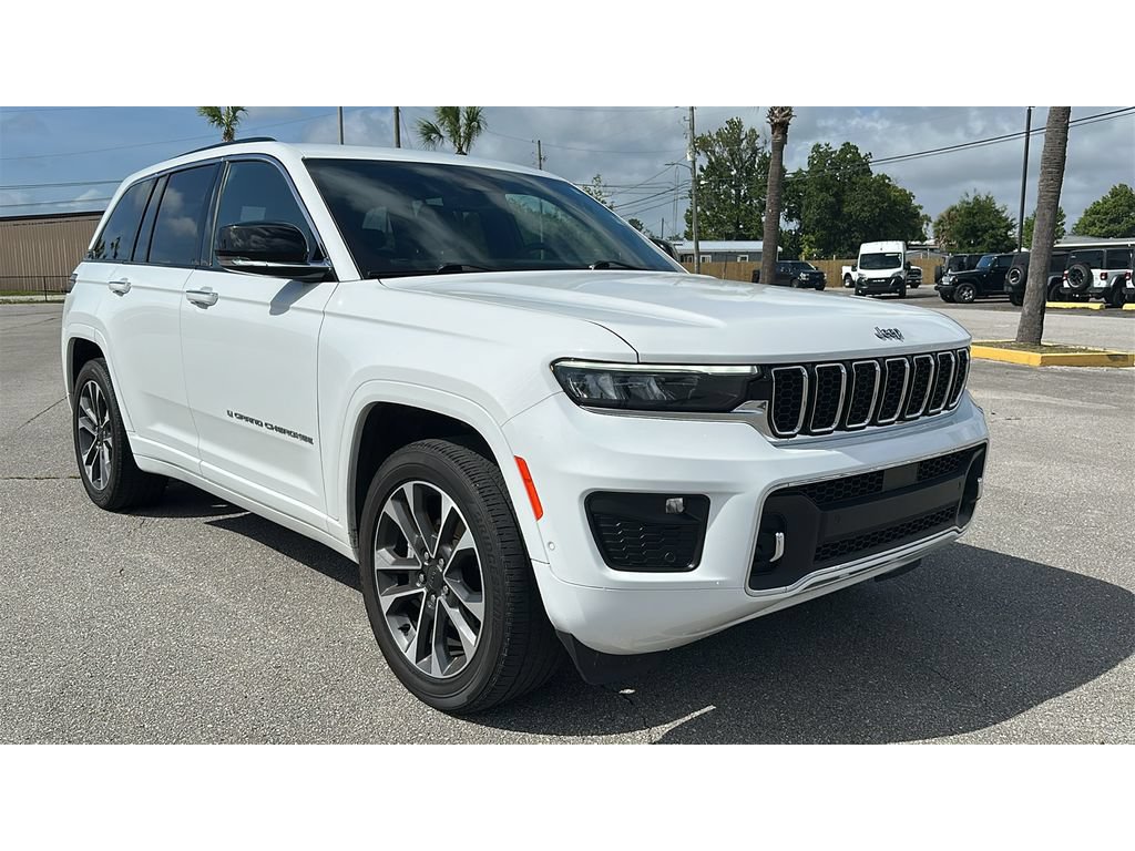 Used 2023 Jeep Grand Cherokee Overland AWD/4WD image 8