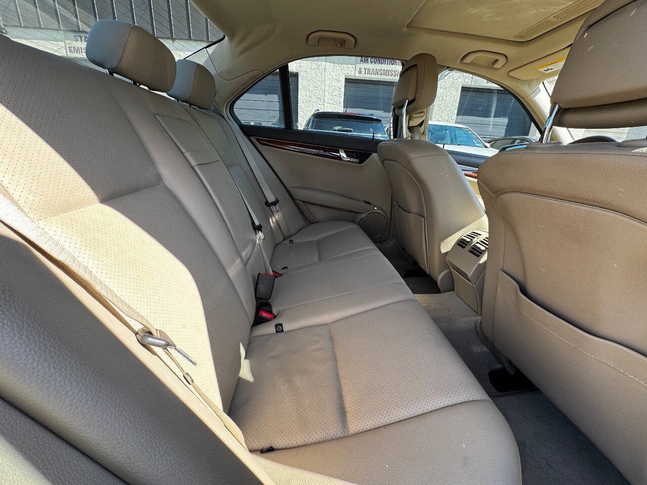 Used 2010 Mercedes-Benz C 300 4MATIC Sedan image 12