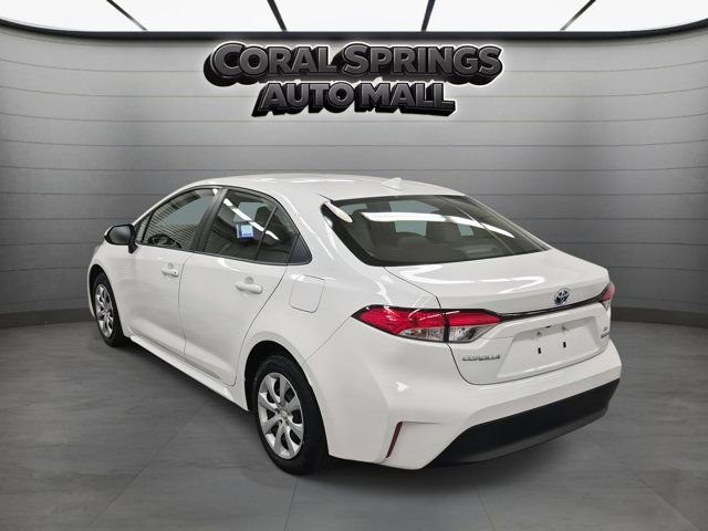 Used 2024 Toyota Corolla LE image 4