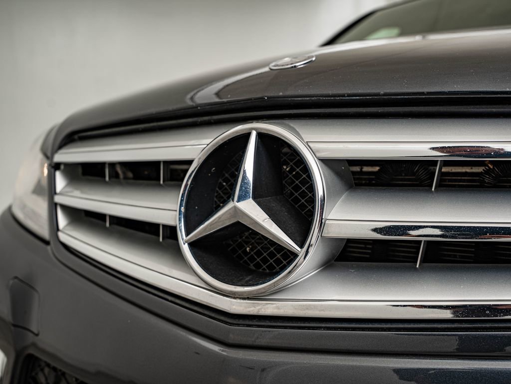 Used 2013 Mercedes-Benz C 300 4MATIC Sedan image 12