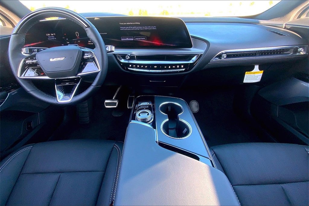 New 2026 Cadillac Lyriq V image 7