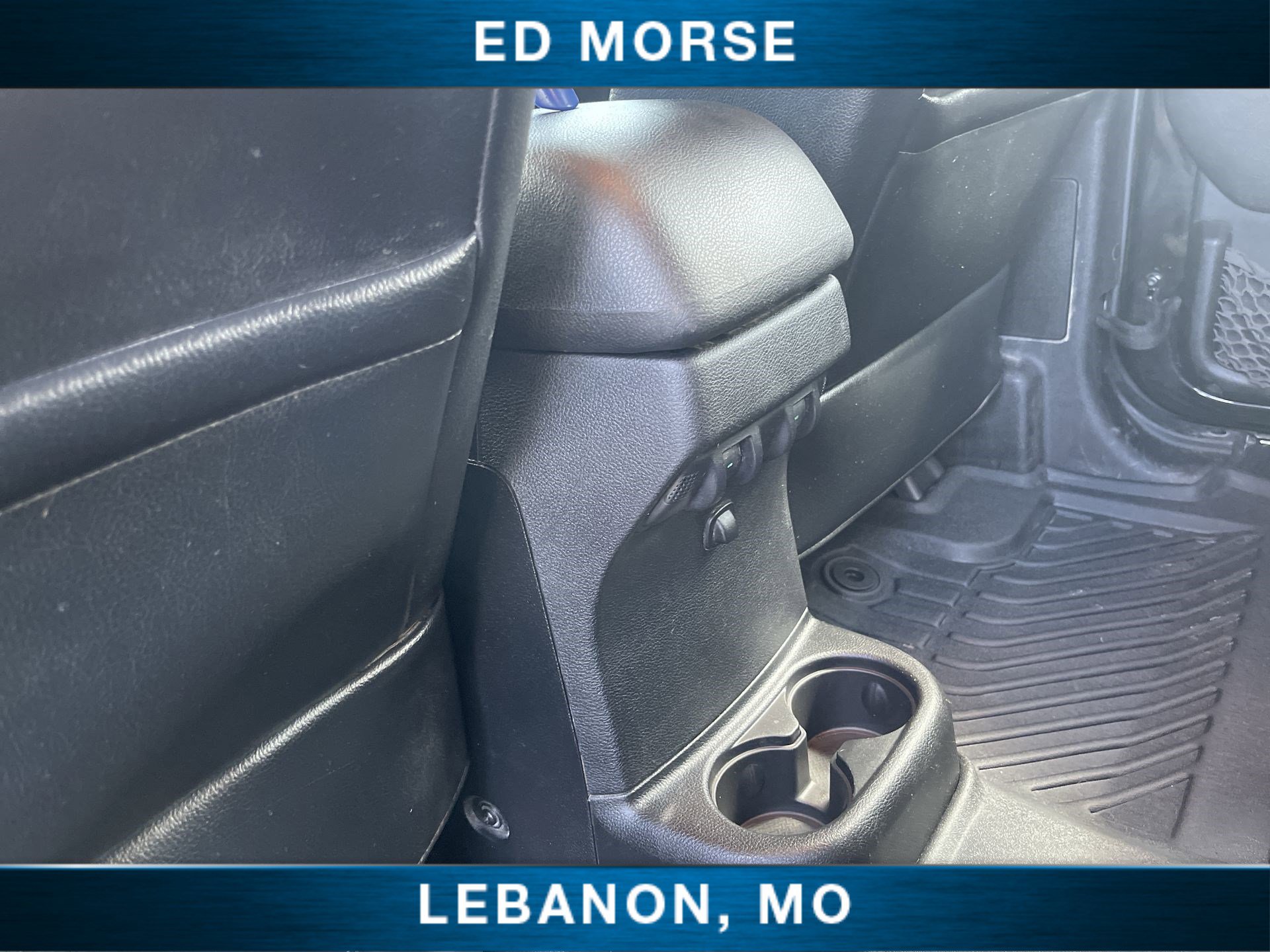 Used 2013 Jeep Wrangler Unlimited Rubicon w/ Connectivity Group image 19