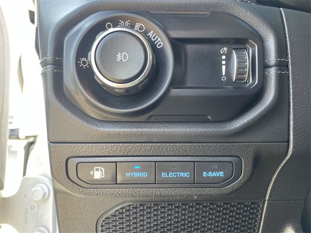 Used 2024 Jeep Wrangler Unlimited Rubicon 4xe image 33