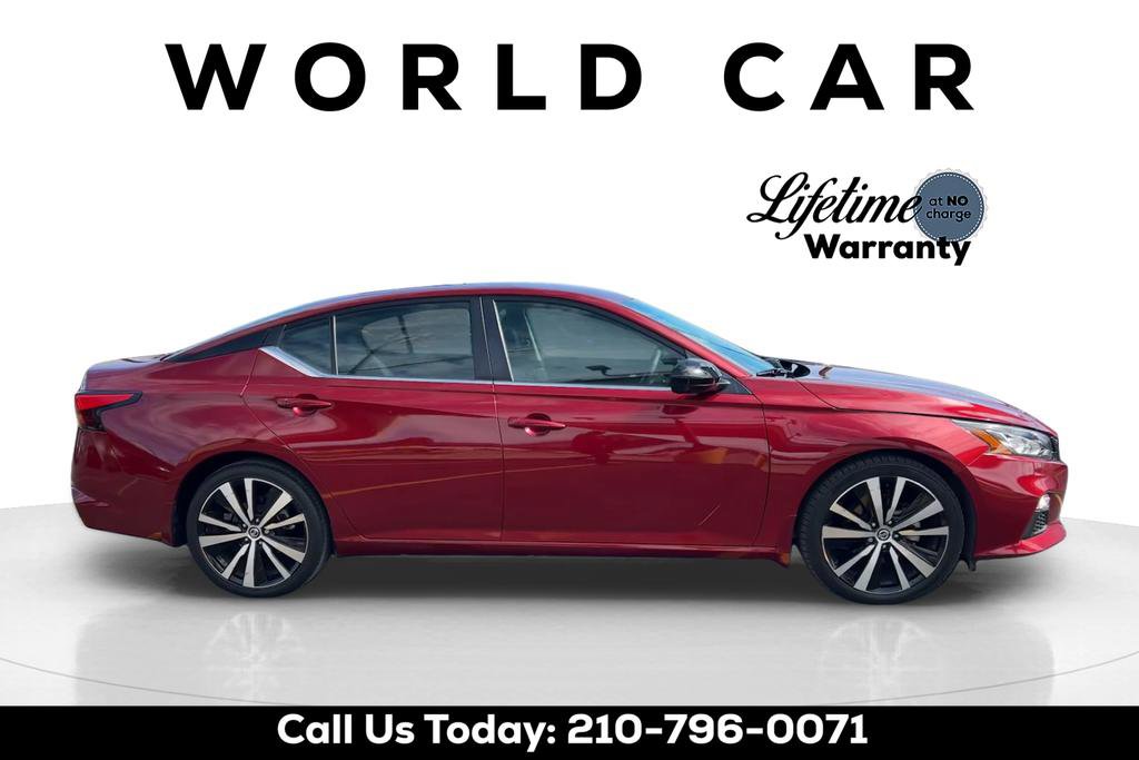 Used 2021 Nissan Altima 2.5 SR FWD image 8