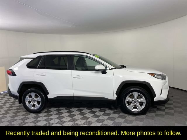 Used 2019 Toyota RAV4 XLE w/ Convenience Package AWD/4WD image 10