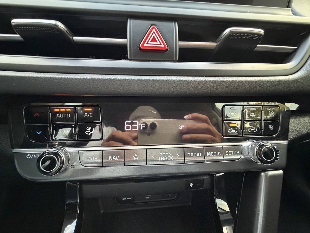 Used 2025 Kia Seltos EX FWD image 20