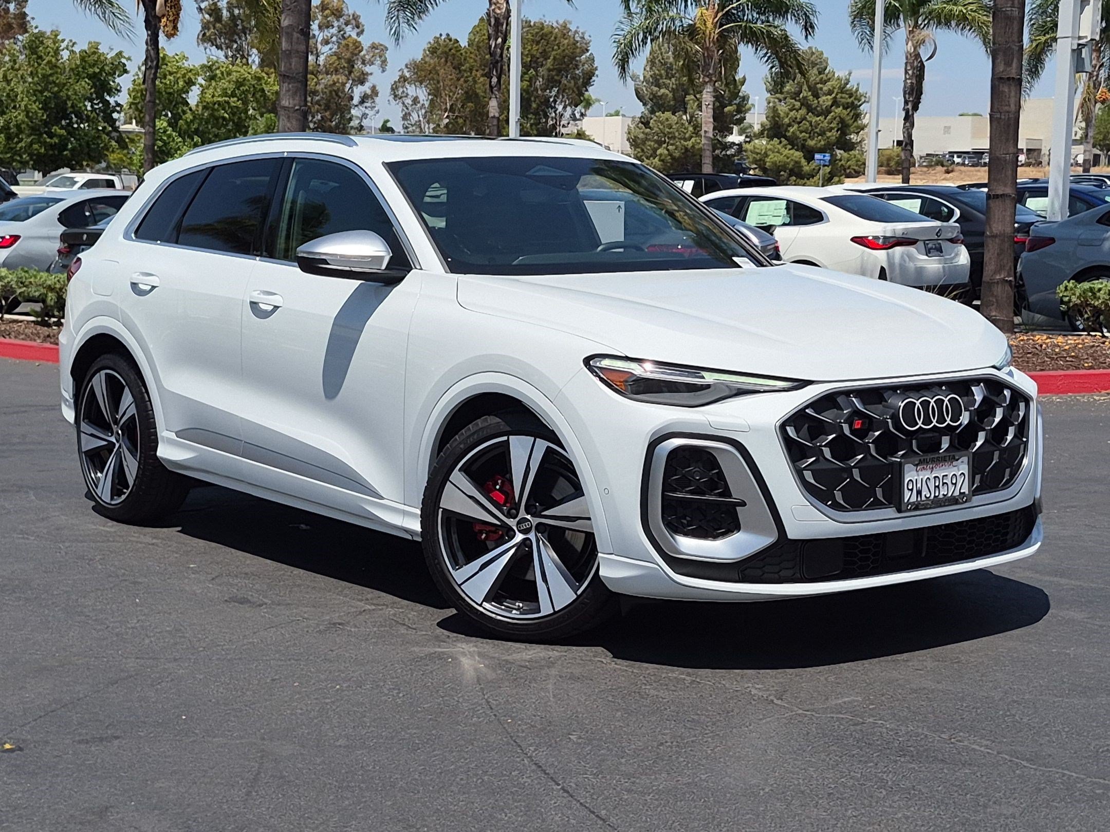 Used 2025 Audi SQ5 Premium Plus w/ Premium Plus Package AWD/4WD image 2