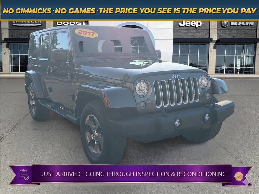 Used 2017 Jeep Wrangler Unlimited Sahara w/ Connectivity Group AWD/4WD image 1