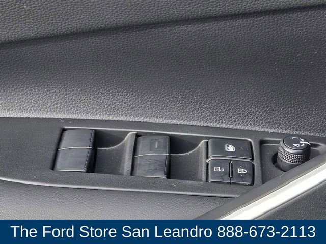 Used 2022 Toyota Corolla SE image 28
