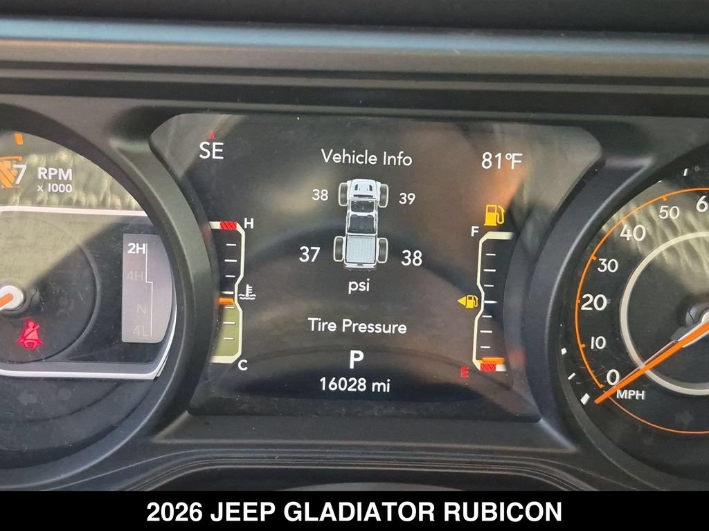 Used 2026 Jeep Gladiator Rubicon AWD/4WD image 19