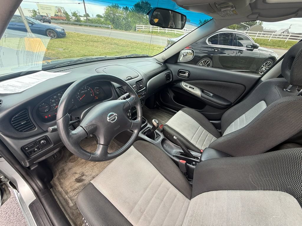 Used 2004 Nissan Sentra SE-R Spec V w/ Sunroof Pkg FWD image 14