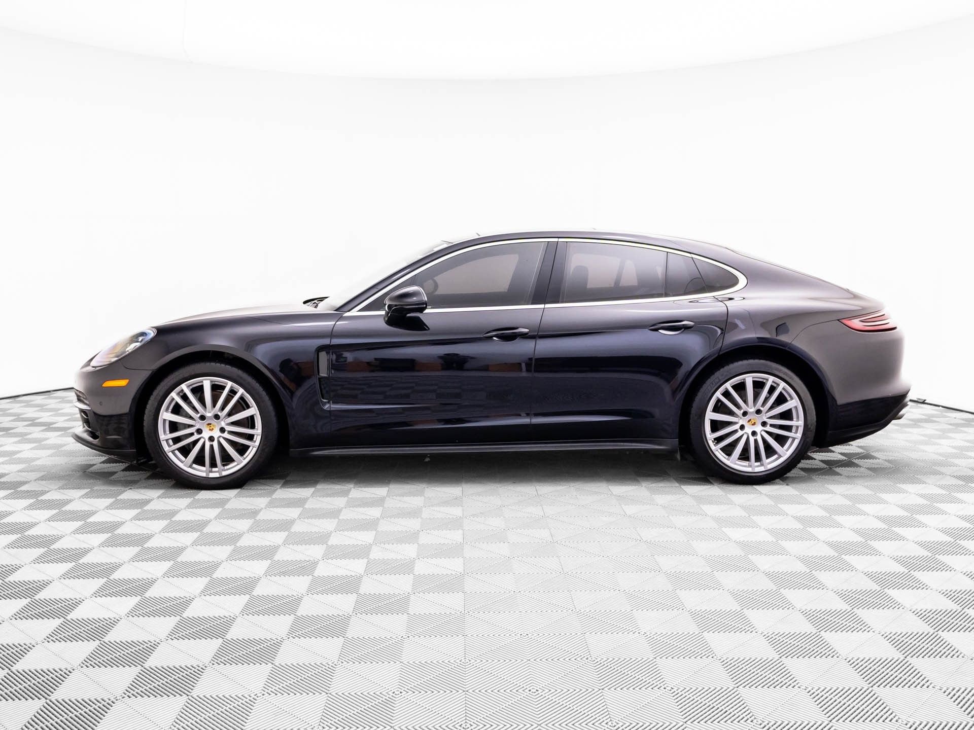 Used 2017 Porsche Panamera 4S image 2