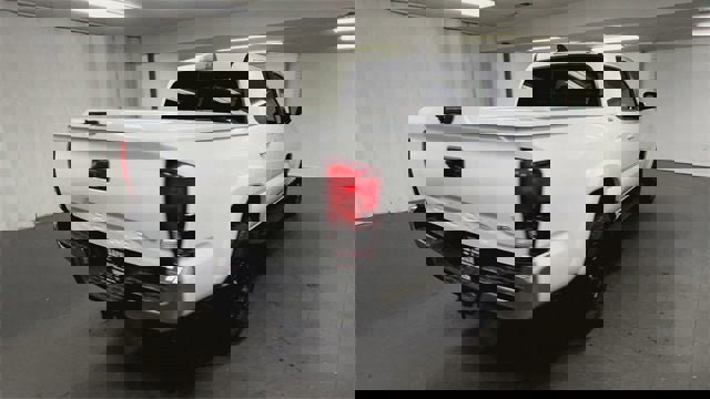 Used 2022 Toyota Tacoma SR5 image 8