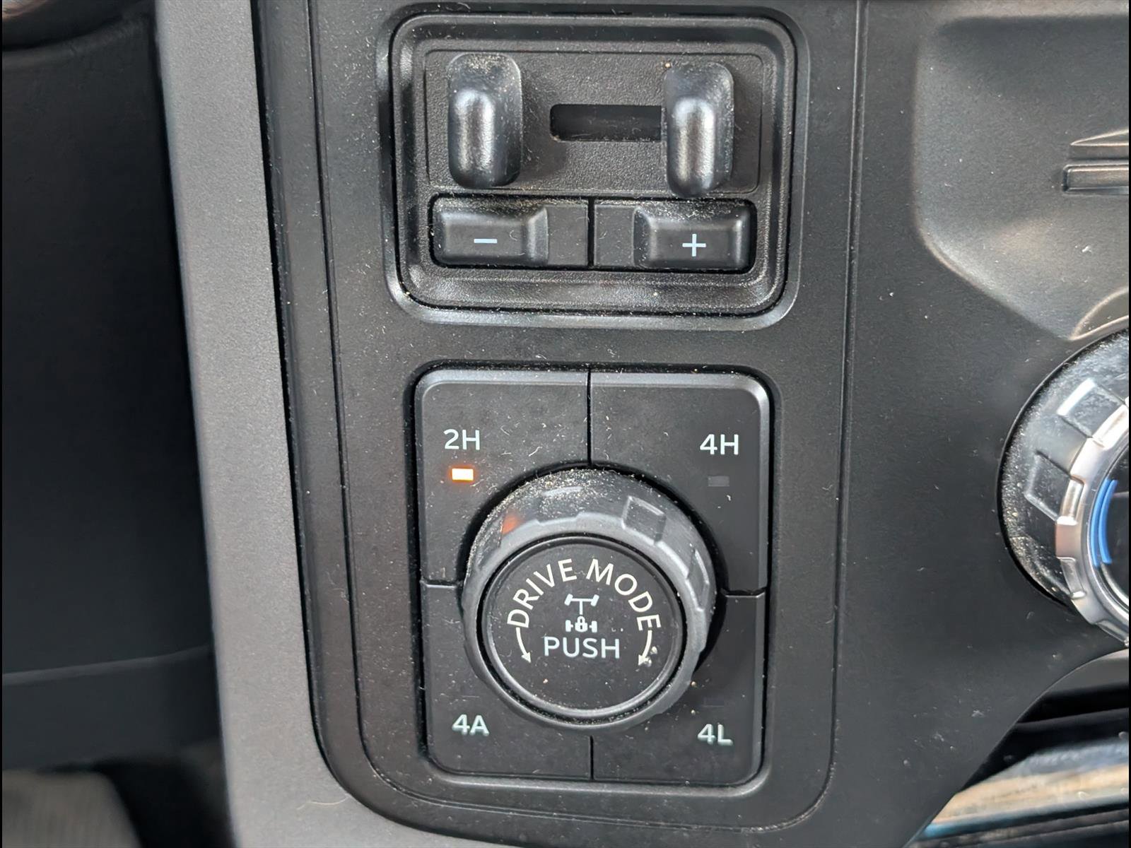 Used 2021 Ford F150 Lariat w/ Equipment Group 502A High AWD/4WD image 19