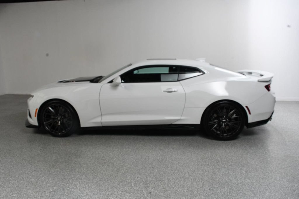 Used 2018 Chevrolet Camaro ZL1 RWD image 3