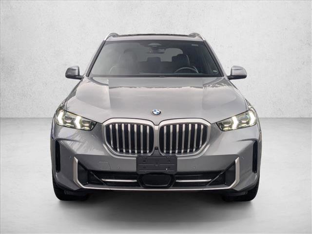 Used 2024 BMW X5 xDrive40i w/ Premium Package image 2