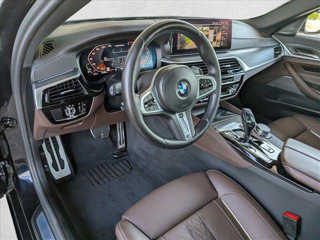 Used 2023 BMW M550i xDrive w/ Parking Assistance Package AWD/4WD image 10