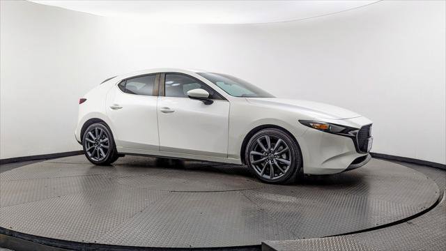 Used 2019 MAZDA MAZDA3 AWD Hatchback w/ Preferred Pkg image 11