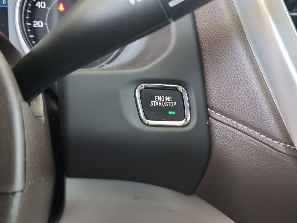 Certified 2023 GMC Acadia SLT w/ LPO, Floor Liner Package FWD image 17
