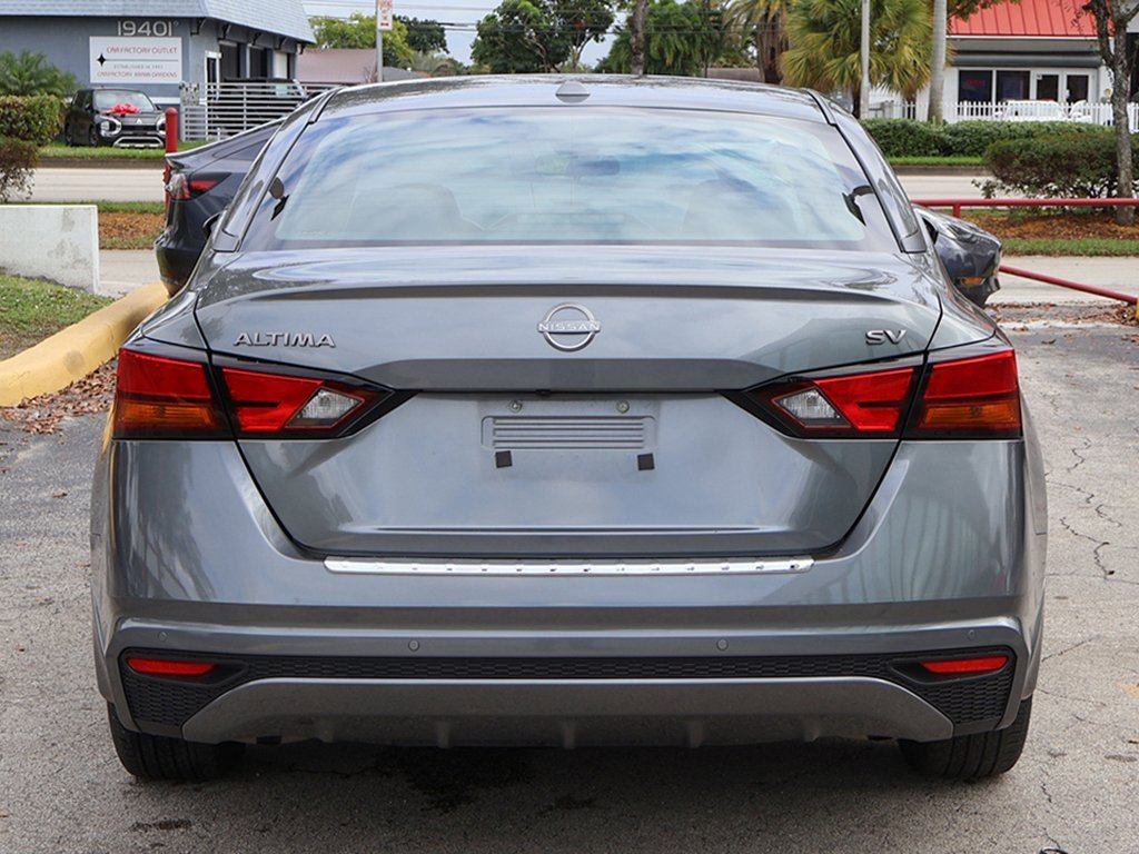 Used 2023 Nissan Altima 2.5 SV image 9