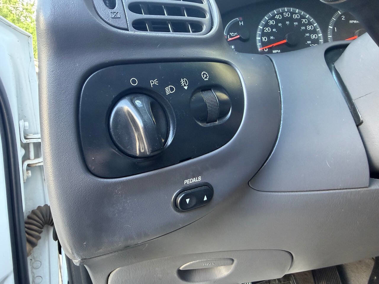 Used 2002 Ford F150 XLT AWD/4WD image 21