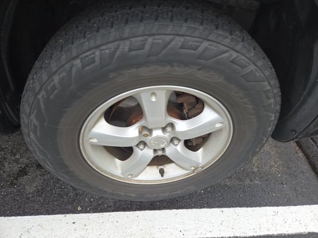 Used 2005 MAZDA Tribute s w/ Package 2 AWD/4WD image 3
