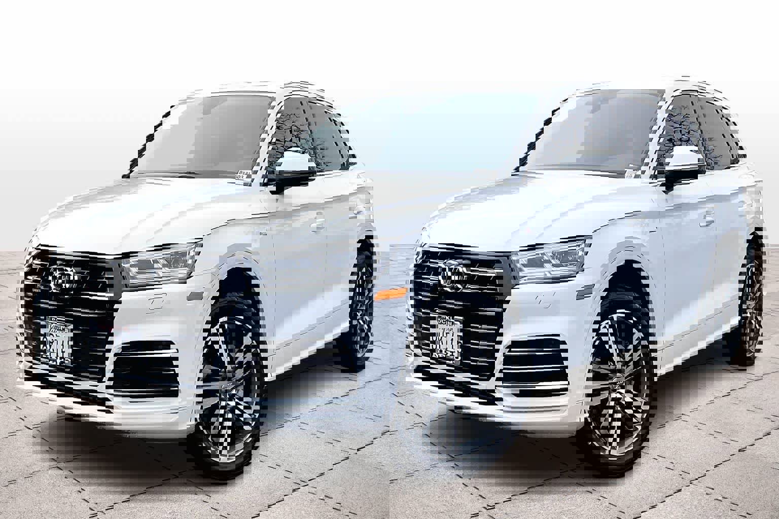 Used 2020 Audi Q5 e Premium Plus w/ Premium Plus Package