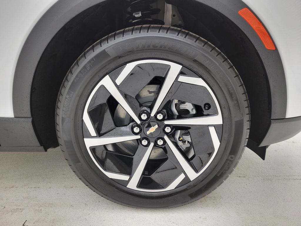 New 2026 Chevrolet Equinox EV LT image 19