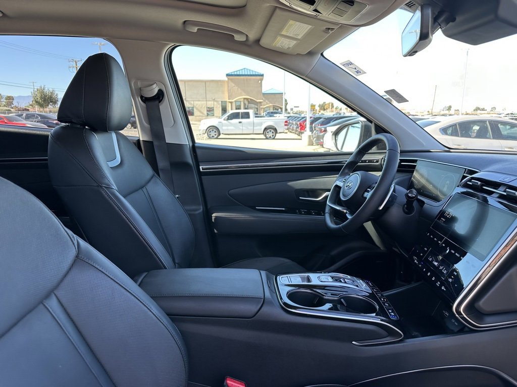 Used 2022 Hyundai Tucson Limited w/ Cargo Package image 29