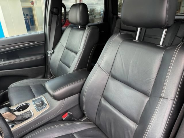 Used 2017 Jeep Grand Cherokee Limited AWD/4WD image 17