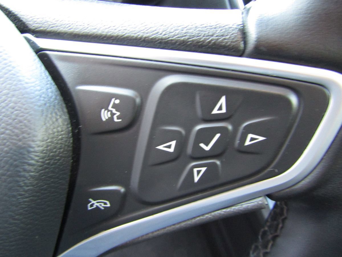 Used 2023 Chevrolet Equinox LT image 8