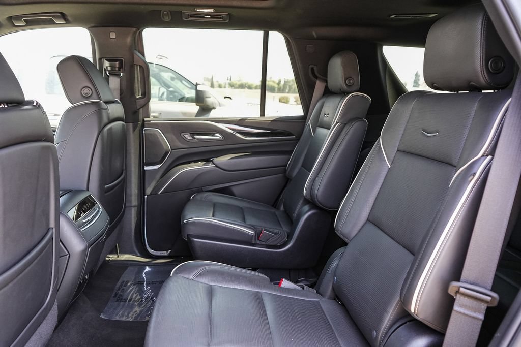 Used 2024 Cadillac Escalade Sport AWD/4WD image 19
