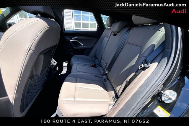 Used 2025 Audi Q5 Premium w/ Convenience Package AWD/4WD image 18