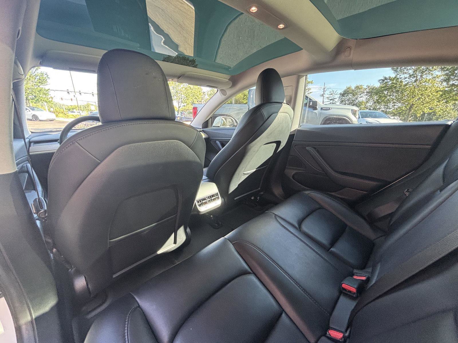 Used 2021 Tesla Model 3 Standard Range Plus RWD image 22